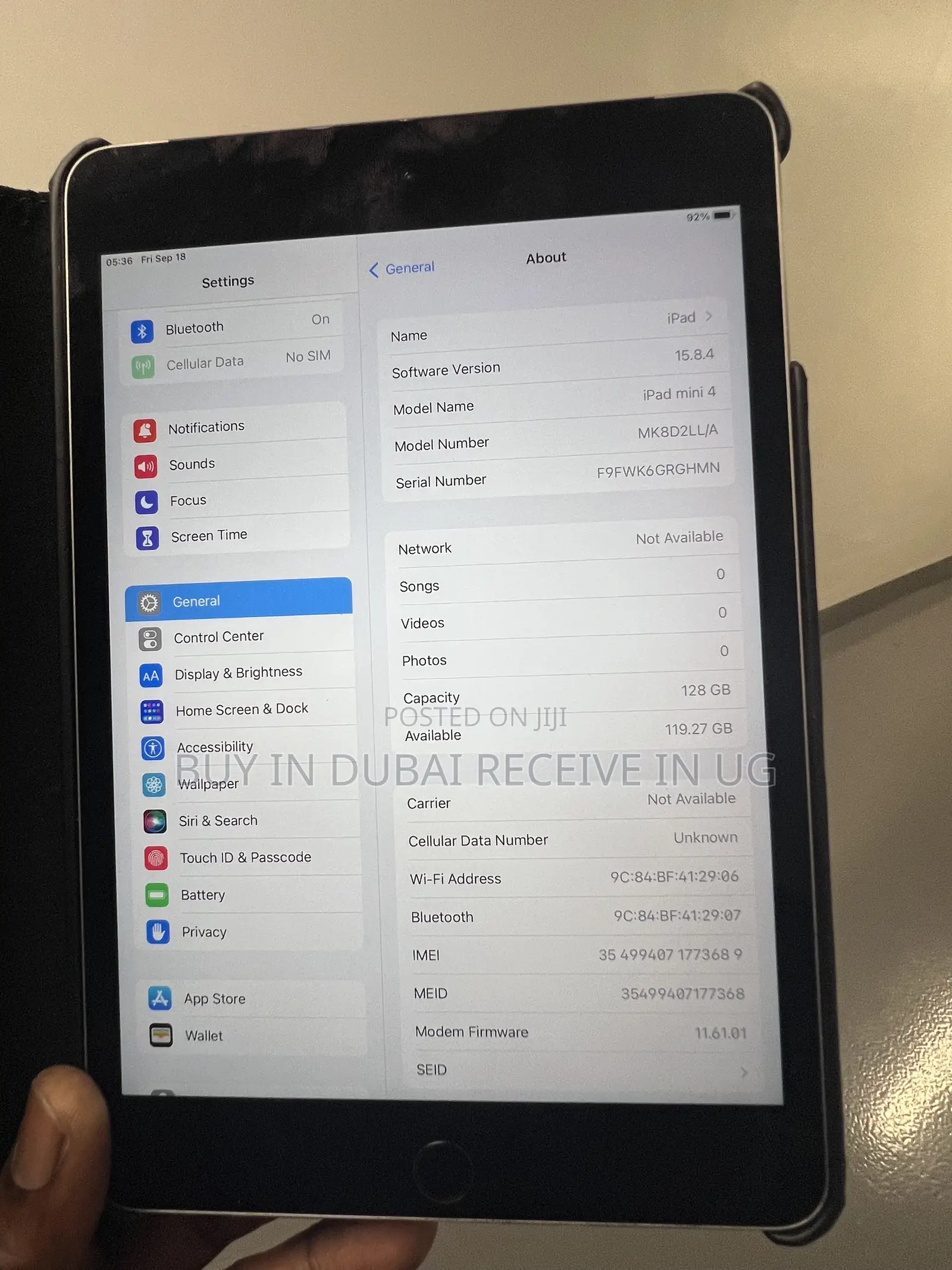 Apple iPad mini 4 128 GB Gray