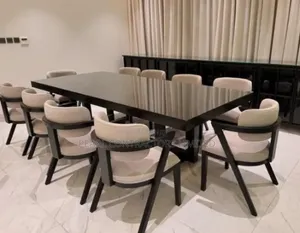 Dining/Locust 10seater Dining Set.