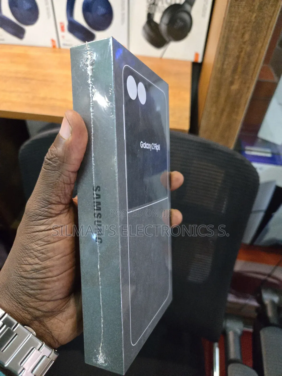 New Samsung Galaxy Z Flip8 256 GB Graphite