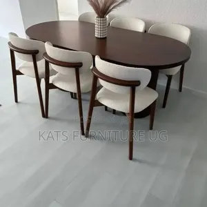Luxurious 6 Seater Dinning Table