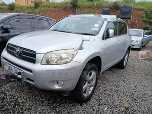 Toyota RAV4 2.4 2008 Silver
