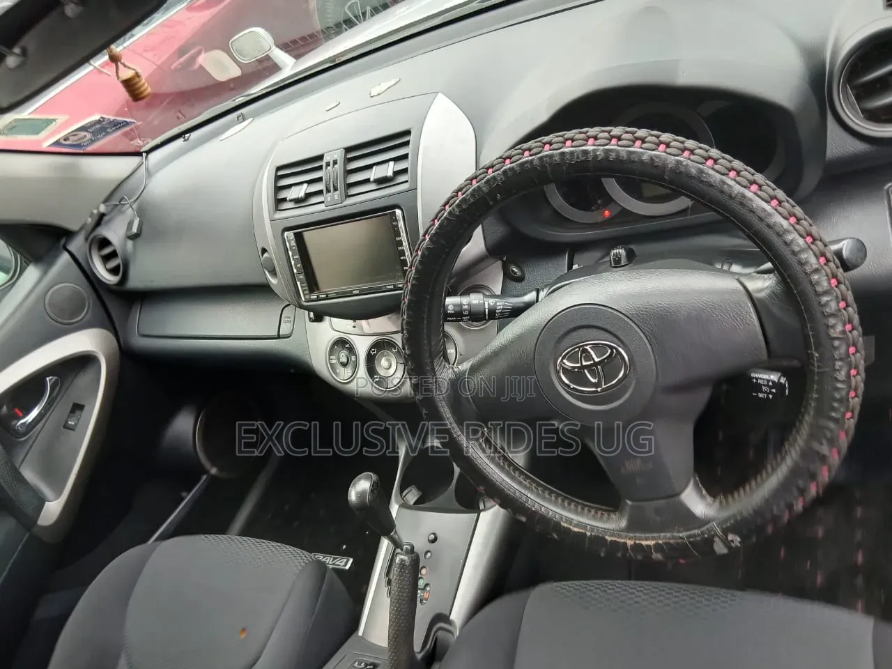 Toyota RAV4 2.4 2008 Silver