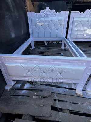 Plain White Bed 4*6