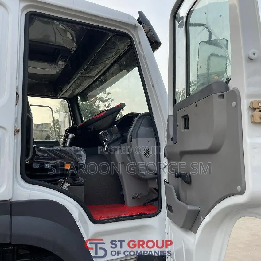 Brand New Sinotruk Howo Dump Truck