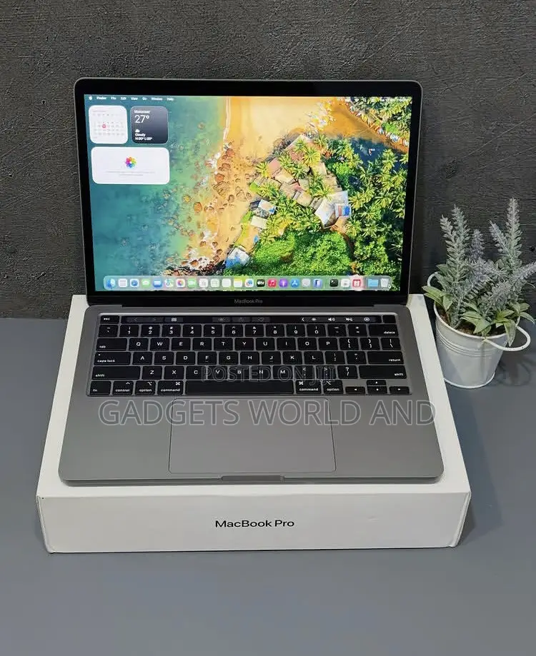 New Laptop Apple MacBook Pro 2020 32GB Intel Core i7 SSD 1T