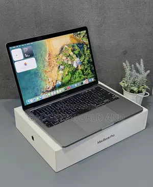 New Laptop Apple MacBook Pro 2020 32GB Intel Core i7 SSD 1T