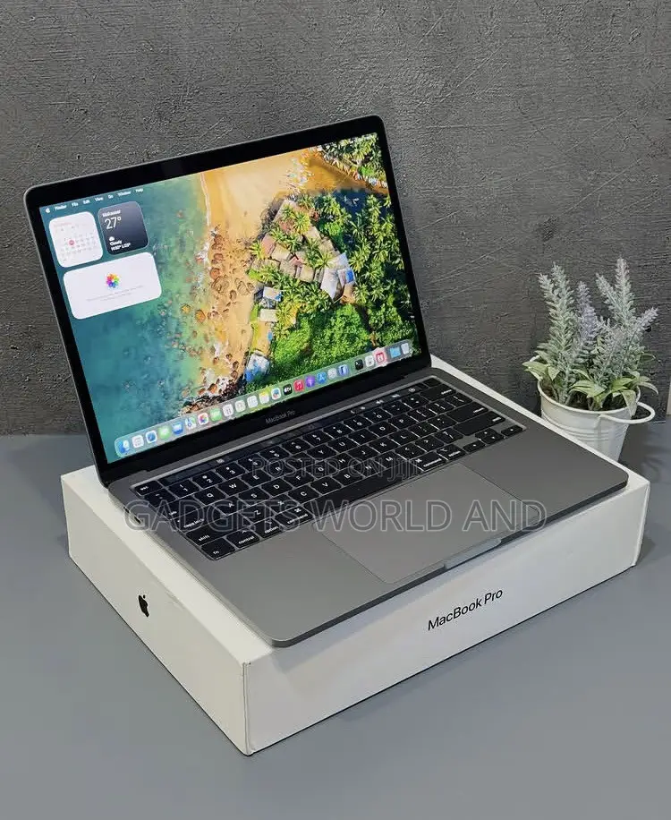 New Laptop Apple MacBook Pro 2020 32GB Intel Core i7 SSD 1T