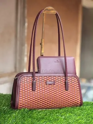 Chris Bella Hand Bag