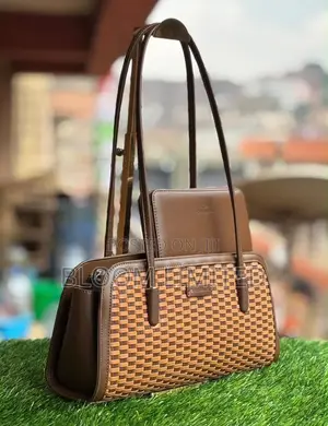 Chris Bella Hand Bag