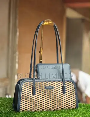 Chris Bella Hand Bag
