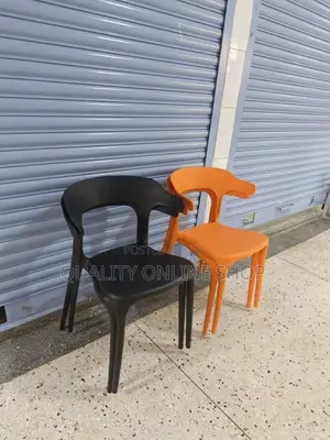 Diya Dining Plastic Chairs Plastic Chairs