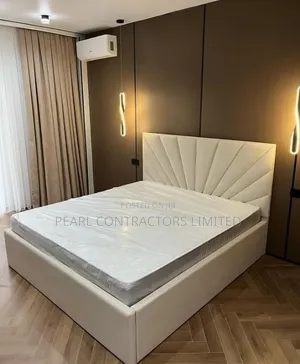 Beds/Arrow Upholstered Bed.
