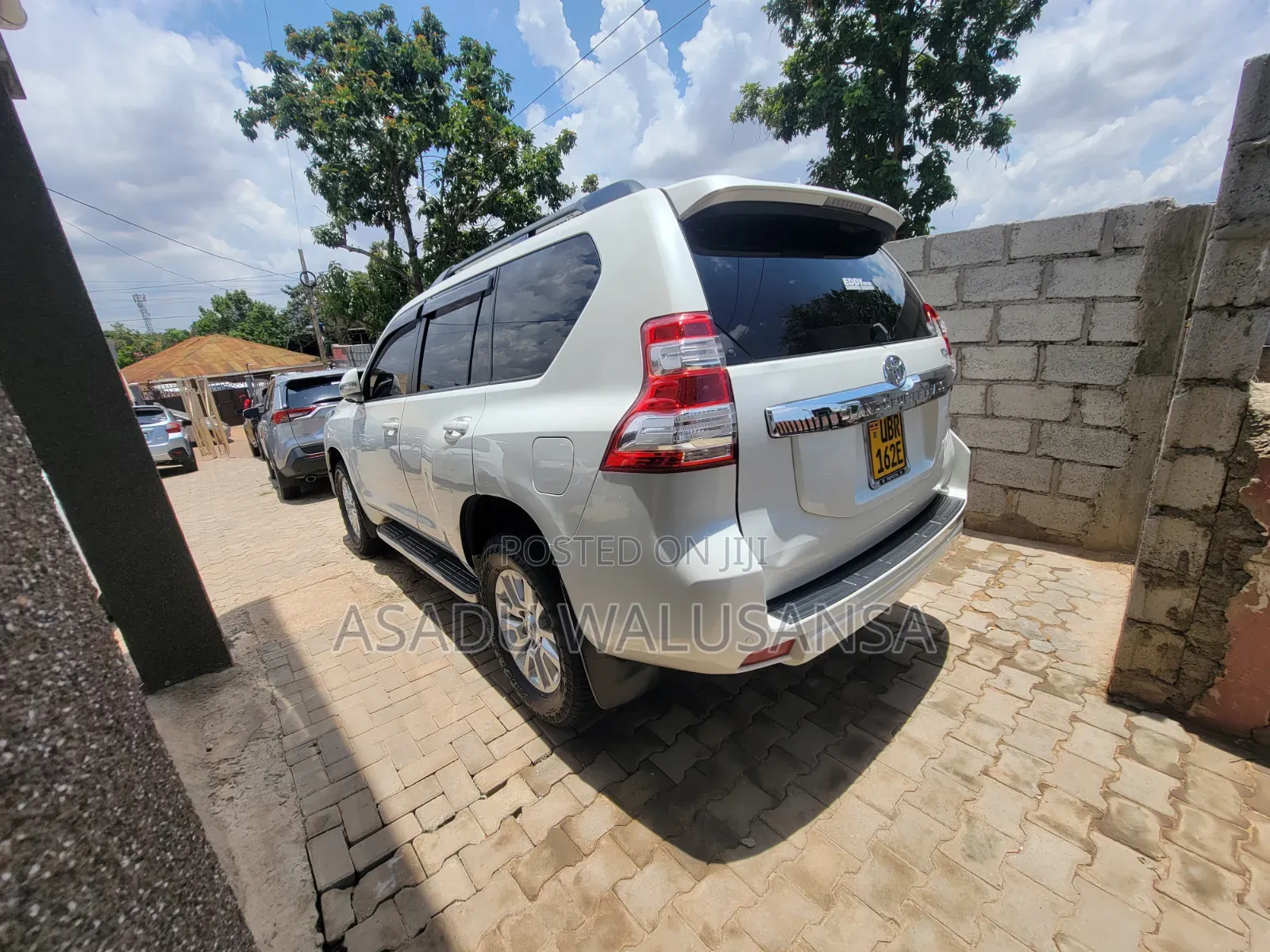 Toyota Land Cruiser Prado 2017 White