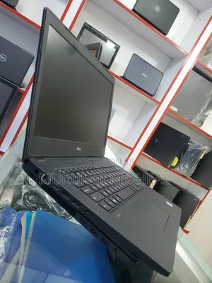 Laptop Dell Latitude 14 3470 4GB Intel Core i3 HDD 500GB