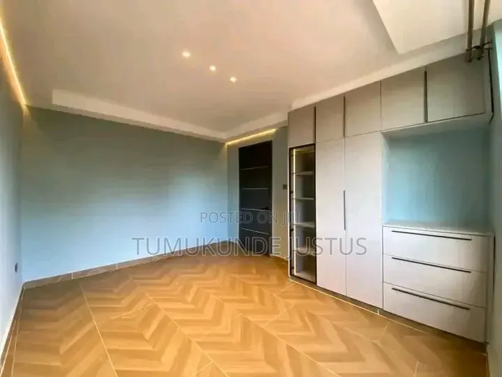 2bdrm House in Kisaasi, Central Division for rent