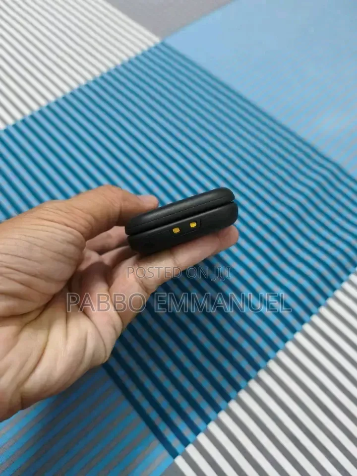 New Nokia 2660 Flip Black