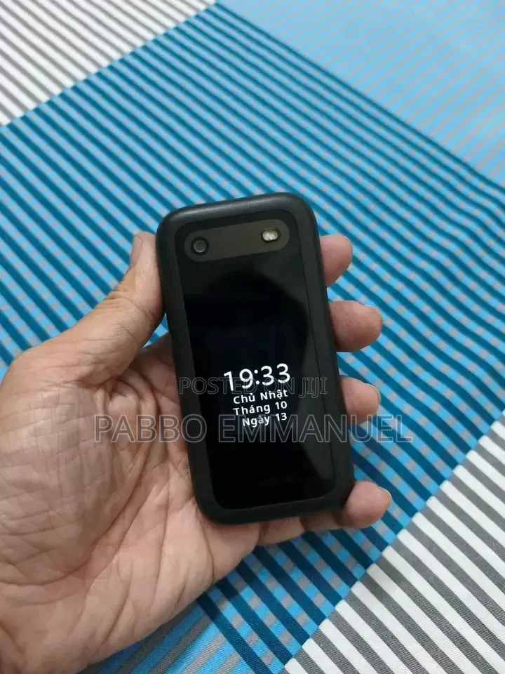 New Nokia 2660 Flip Black