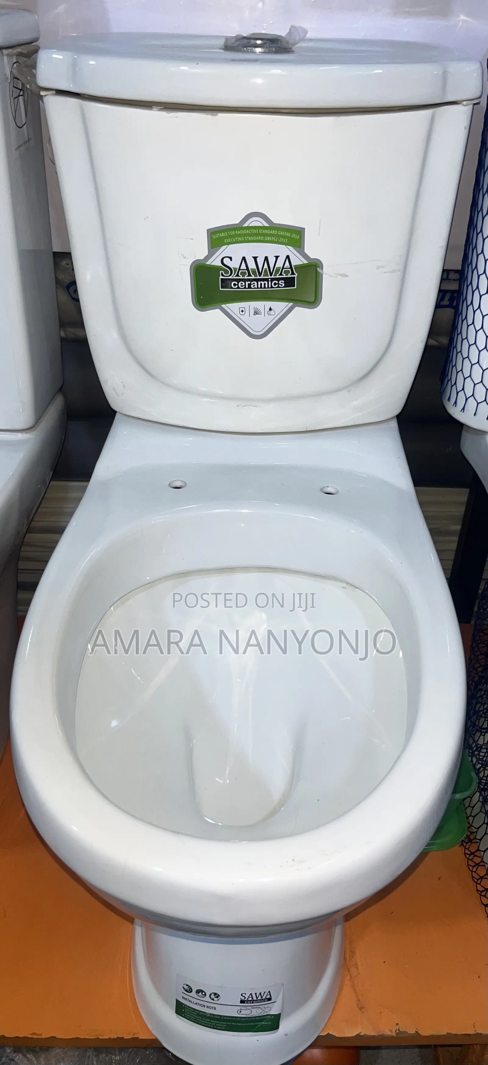 Sawa Toilet Seat and Sawa Hand Wash Basin