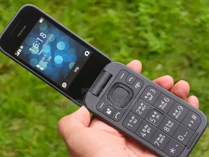 New Nokia 2660 Flip Black