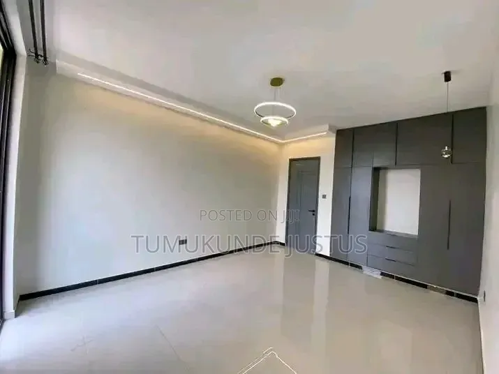 2bdrm House in Kisaasi Bukoto Road, Central Division for rent