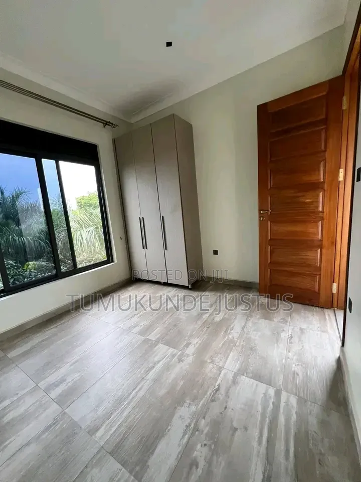 2bdrm House in Kisaasi, Central Division for rent