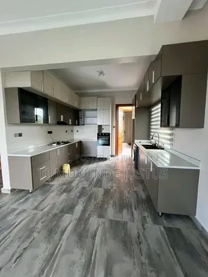 2bdrm House in Kisaasi, Central Division for rent