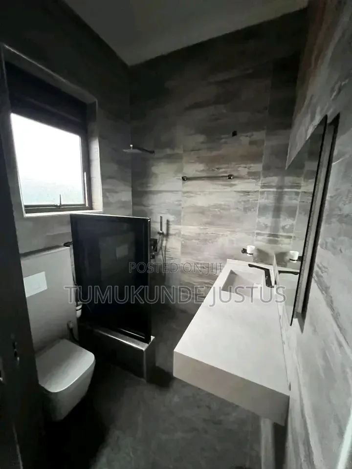 2bdrm House in Kisaasi, Central Division for rent