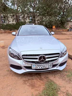 Mercedes-Benz C200 2016 Gray