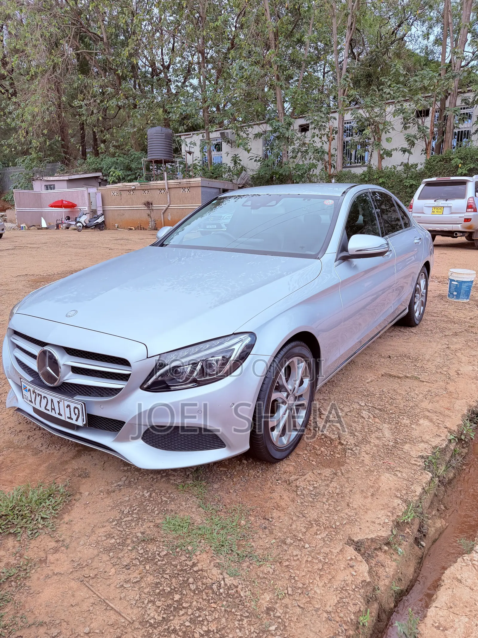Mercedes-Benz C200 2016 Gray