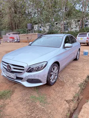 Mercedes-Benz C200 2016 Gray