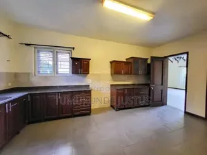 3bdrm House in Standalone Kisaasi, Central Division for rent