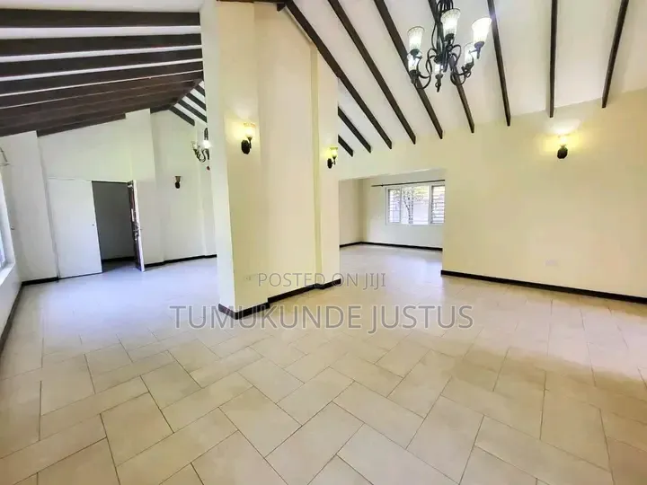 3bdrm House in Standalone Kisaasi, Central Division for rent