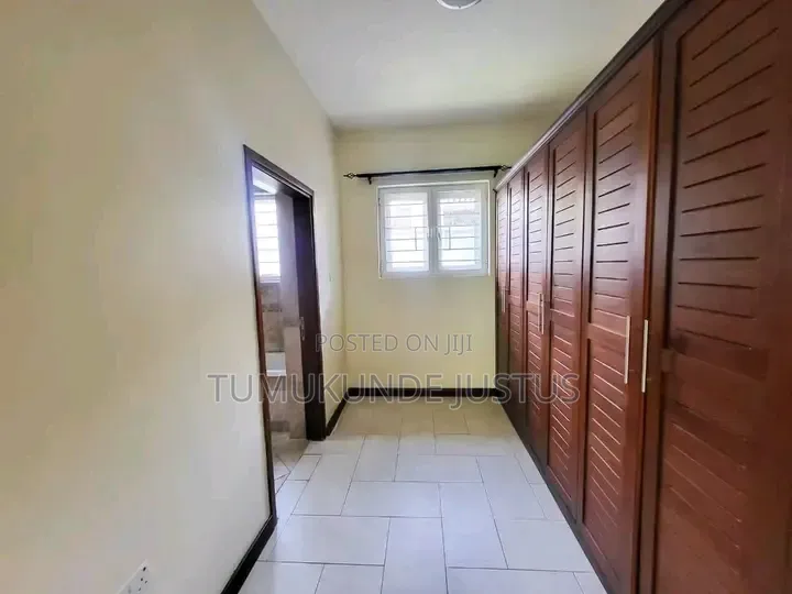 3bdrm House in Standalone Kisaasi, Central Division for rent