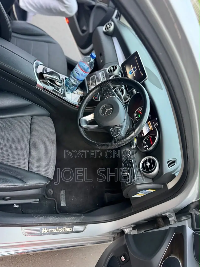 Mercedes-Benz C200 2016 Gray