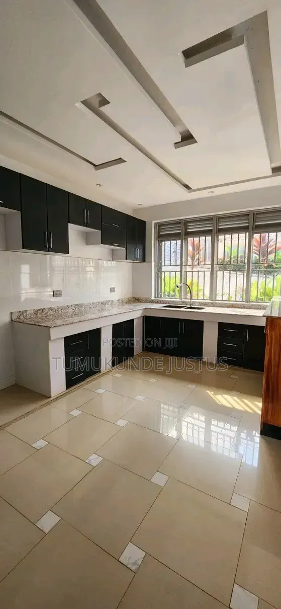 3bdrm House in Standalone Ntinda, Central Division for rent