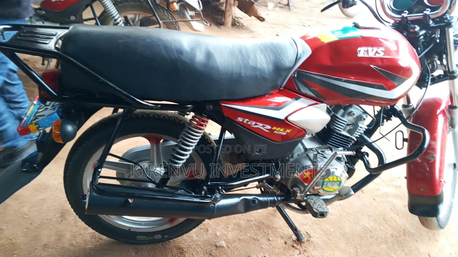 TVS HLX 125 2020 Red