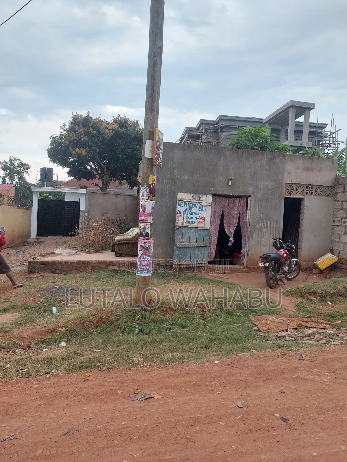 Busabala Plot Near Bobi Wine,s Beach