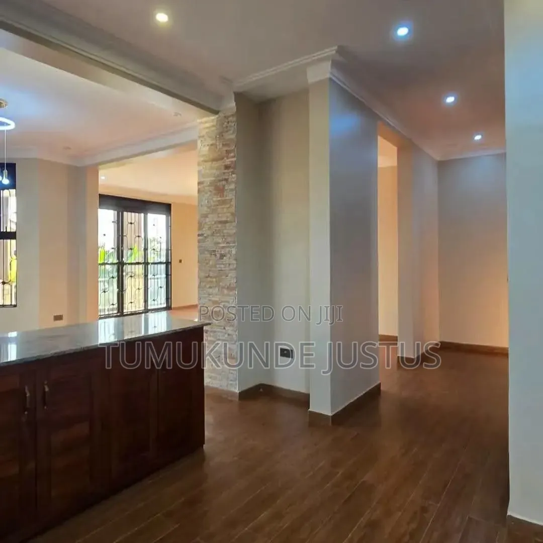 3bdrm House in Standalone Kisaasi, Central Division for rent
