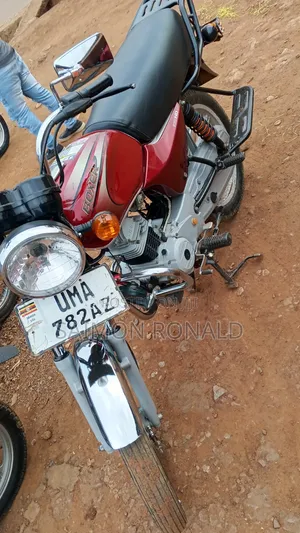 Bajaj Boxer 100 2026 Red