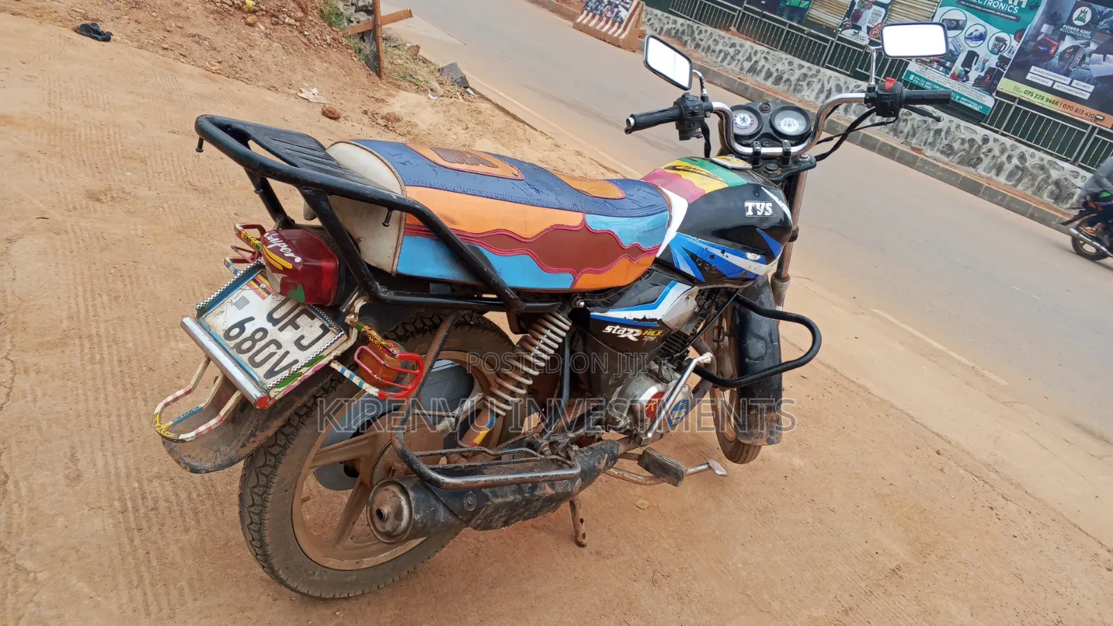 TVS HLX 125 2020 Red
