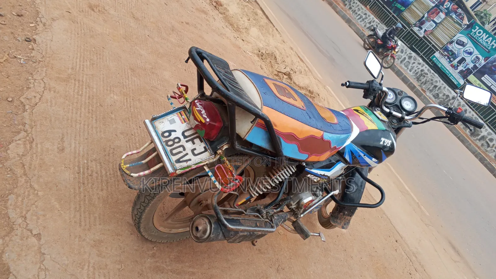 TVS HLX 125 2020 Red