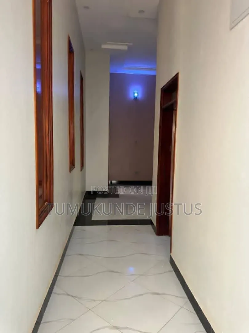3bdrm House in Standalone Kisaasi, Central Division for rent