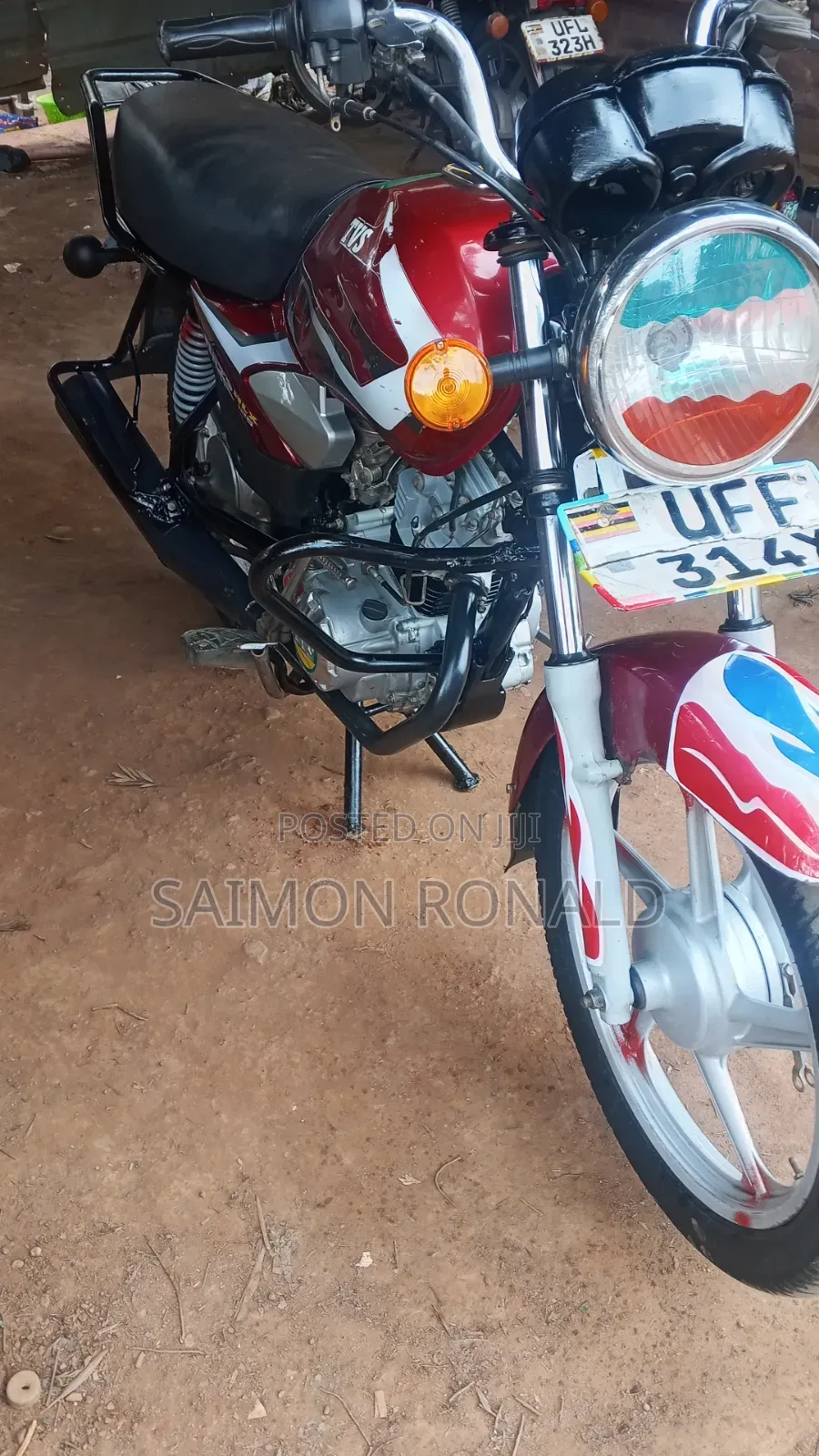TVS HLX 125 2020 Red