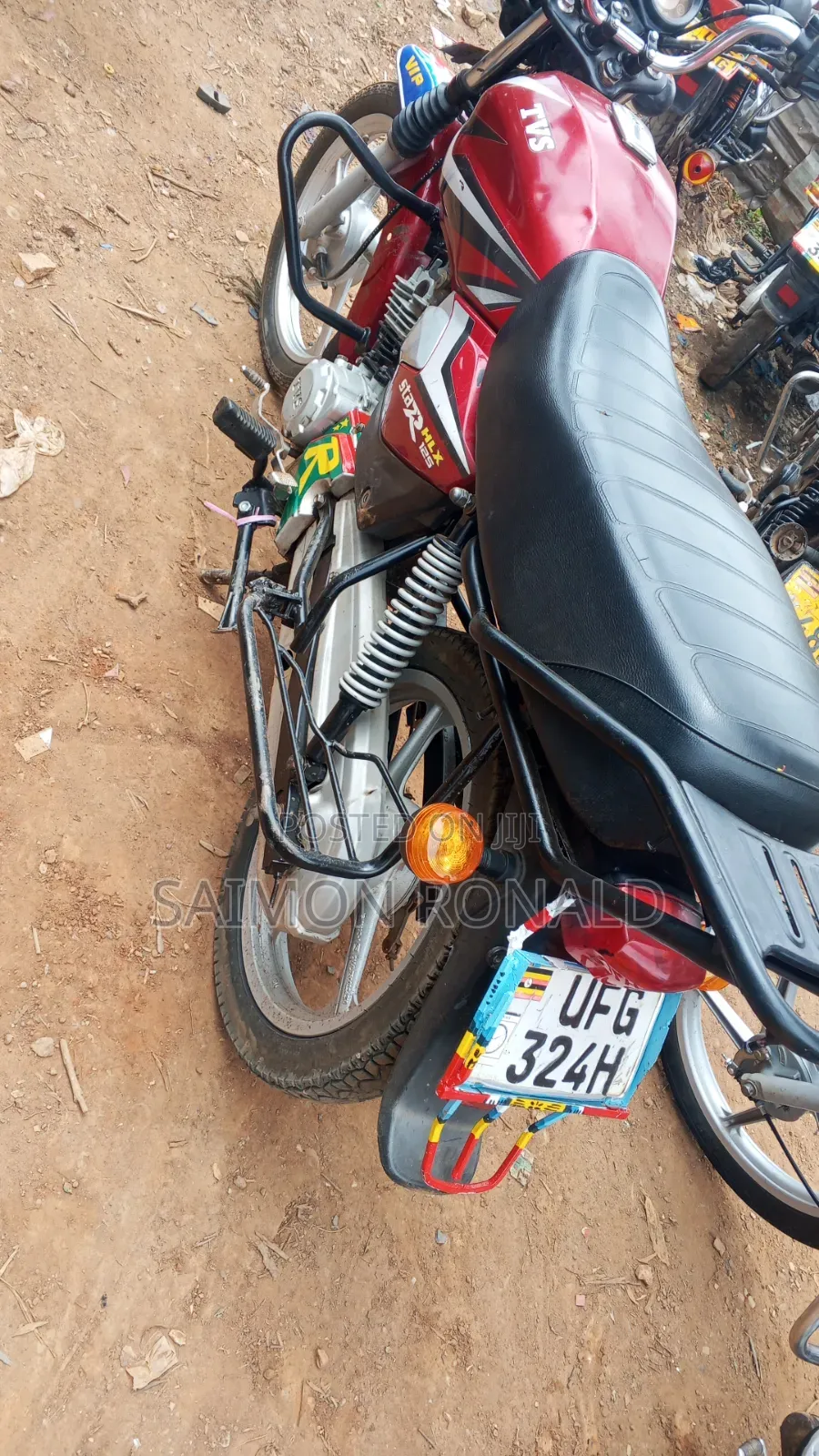 TVS HLX 125 2018 Red