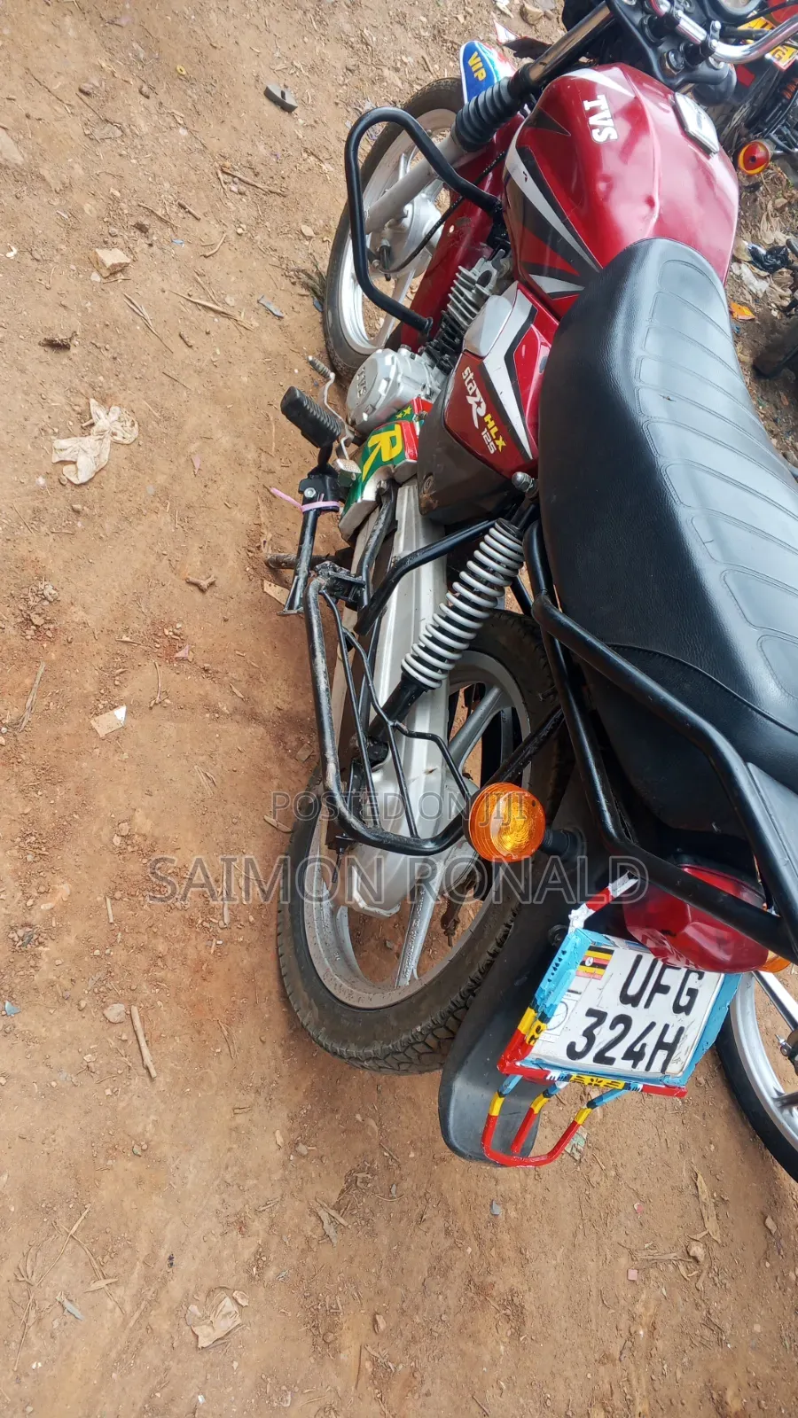 TVS HLX 125 2018 Red