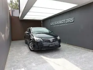 Toyota Avensis 2012 Black