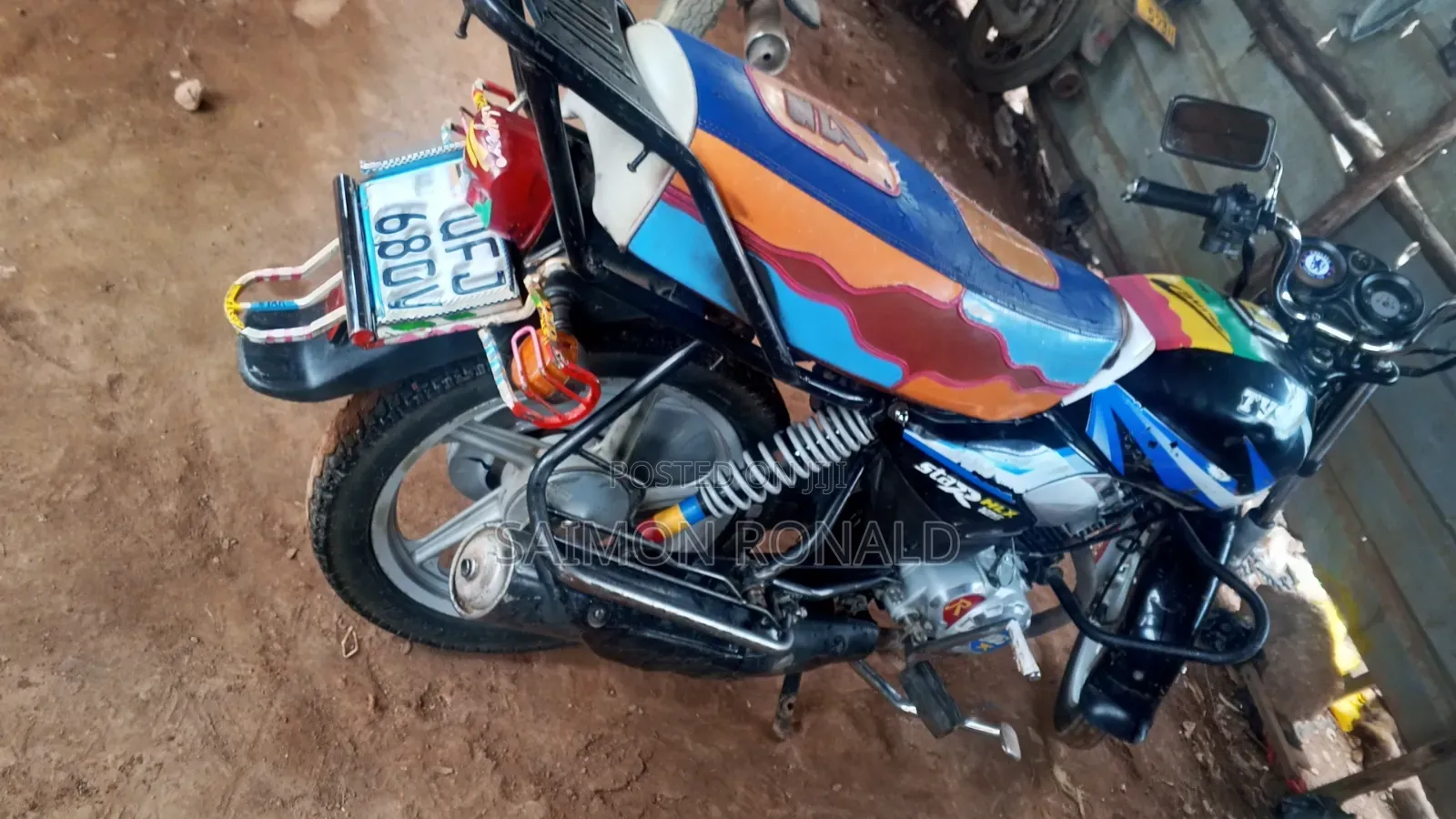 TVS HLX 125 2018 Black