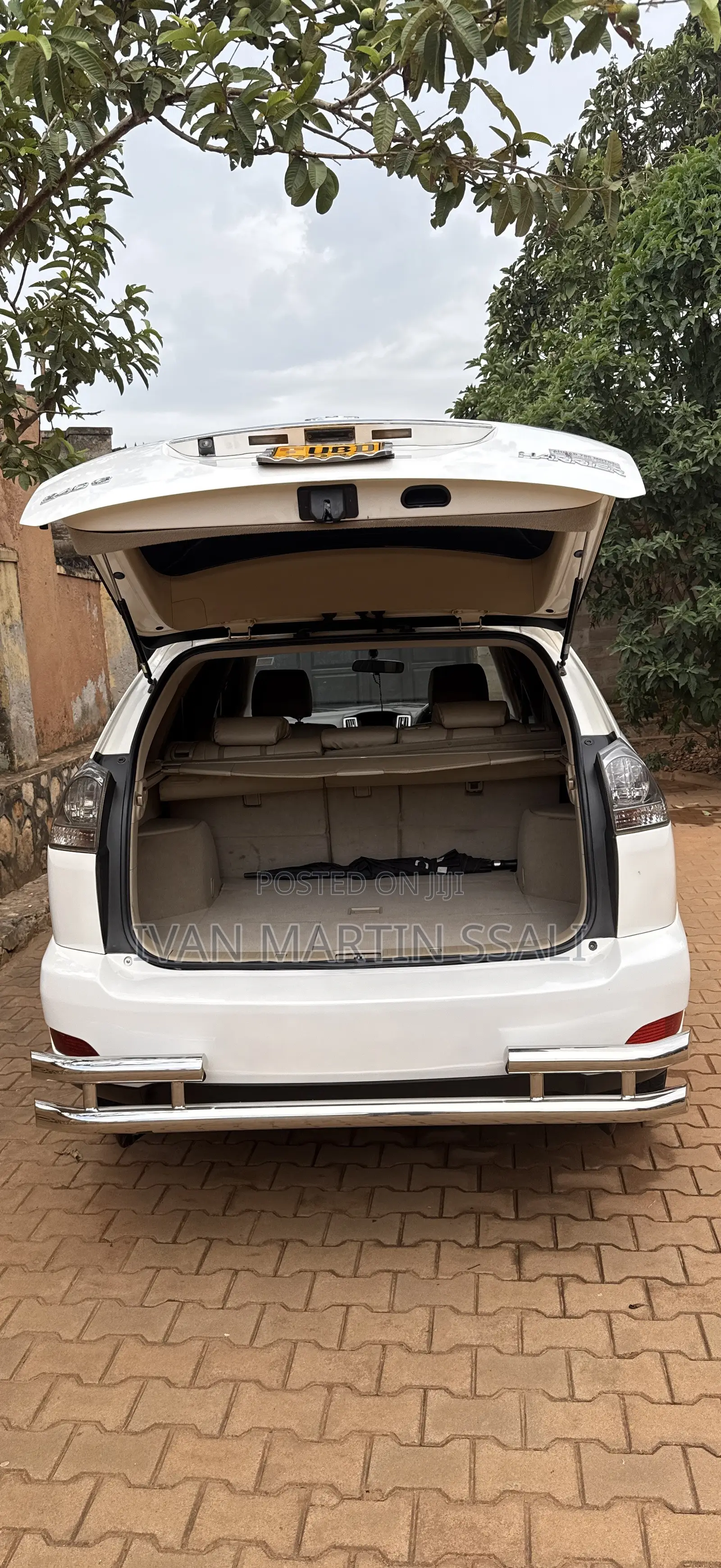 Toyota Harrier 2004 White