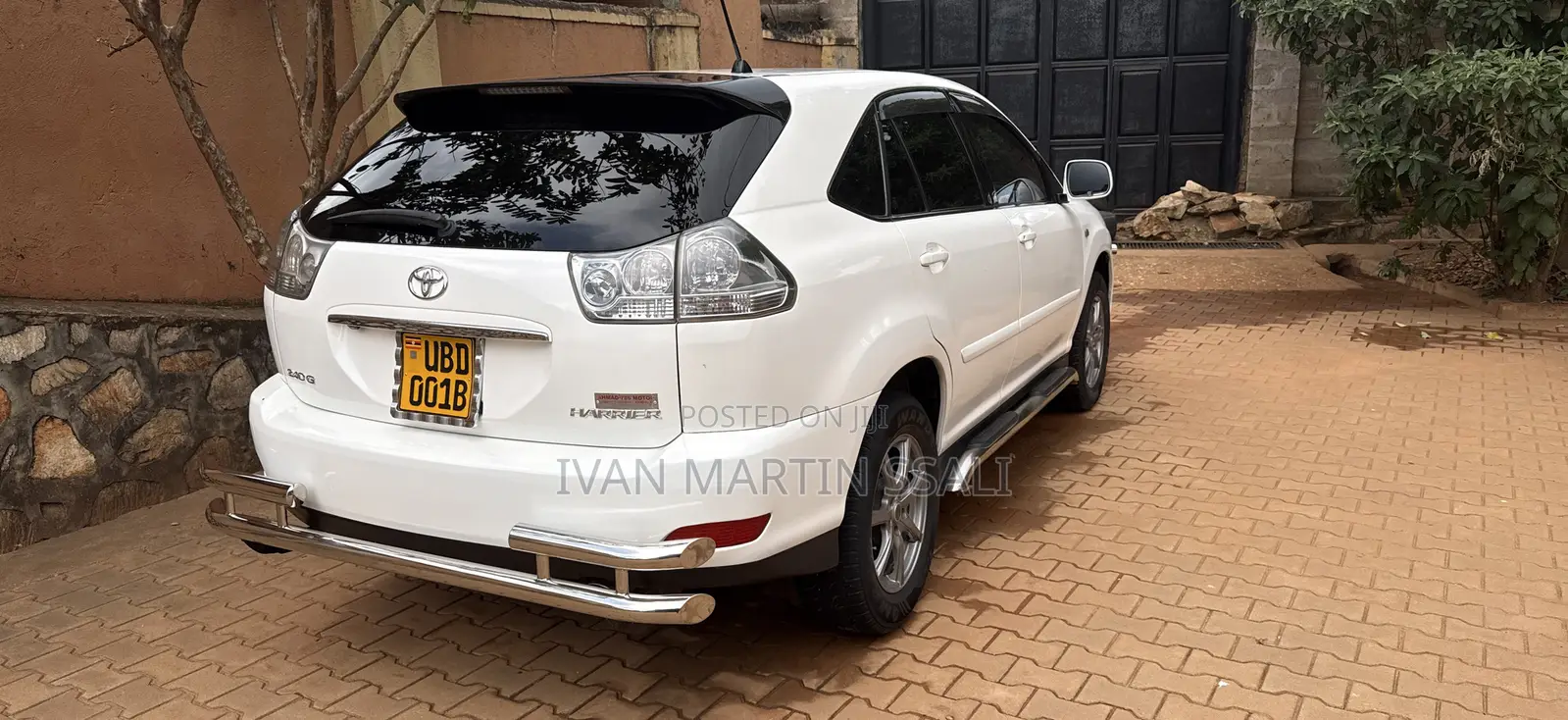 Toyota Harrier 2004 White
