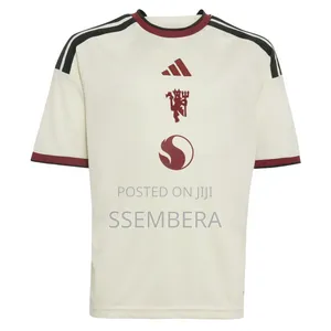 Original Manchester United Jersey or Kit